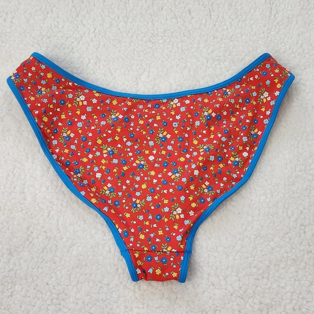 New!Frankie's Bikinis Dove‎ Floral Bikinis Bottoms